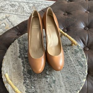 Brand new Stuart Weitzman  Heels. Very Sexy Heels. Very good leather.